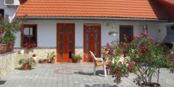 Apartman Urban (Hatvan M3 lejárattól 7 percre) 