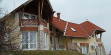 Marci Villa